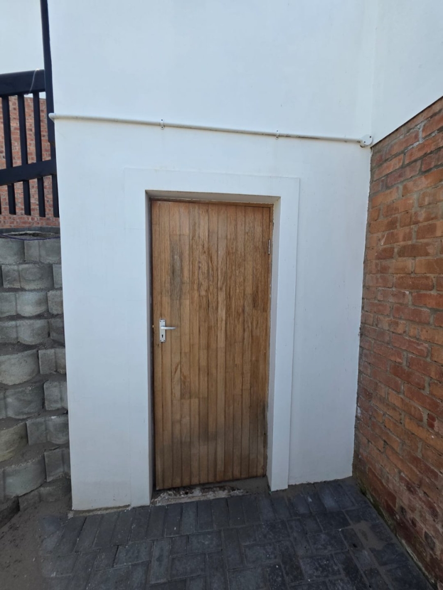 3 Bedroom Property for Sale in Paradise Beach Eastern Cape